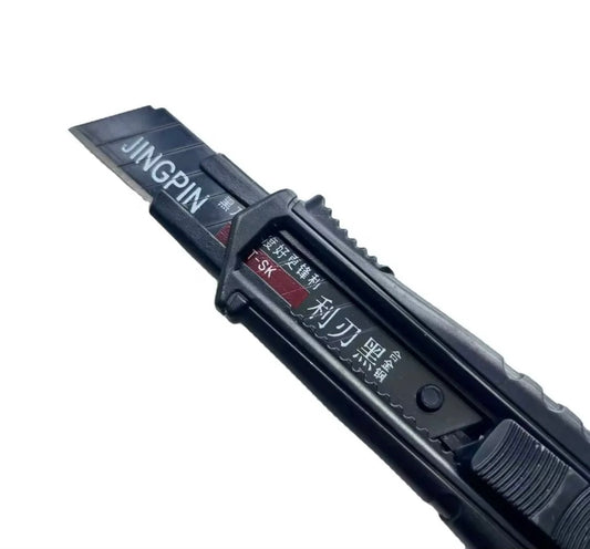 Cutter Profesional Cu Lame Negre-De 18 mm